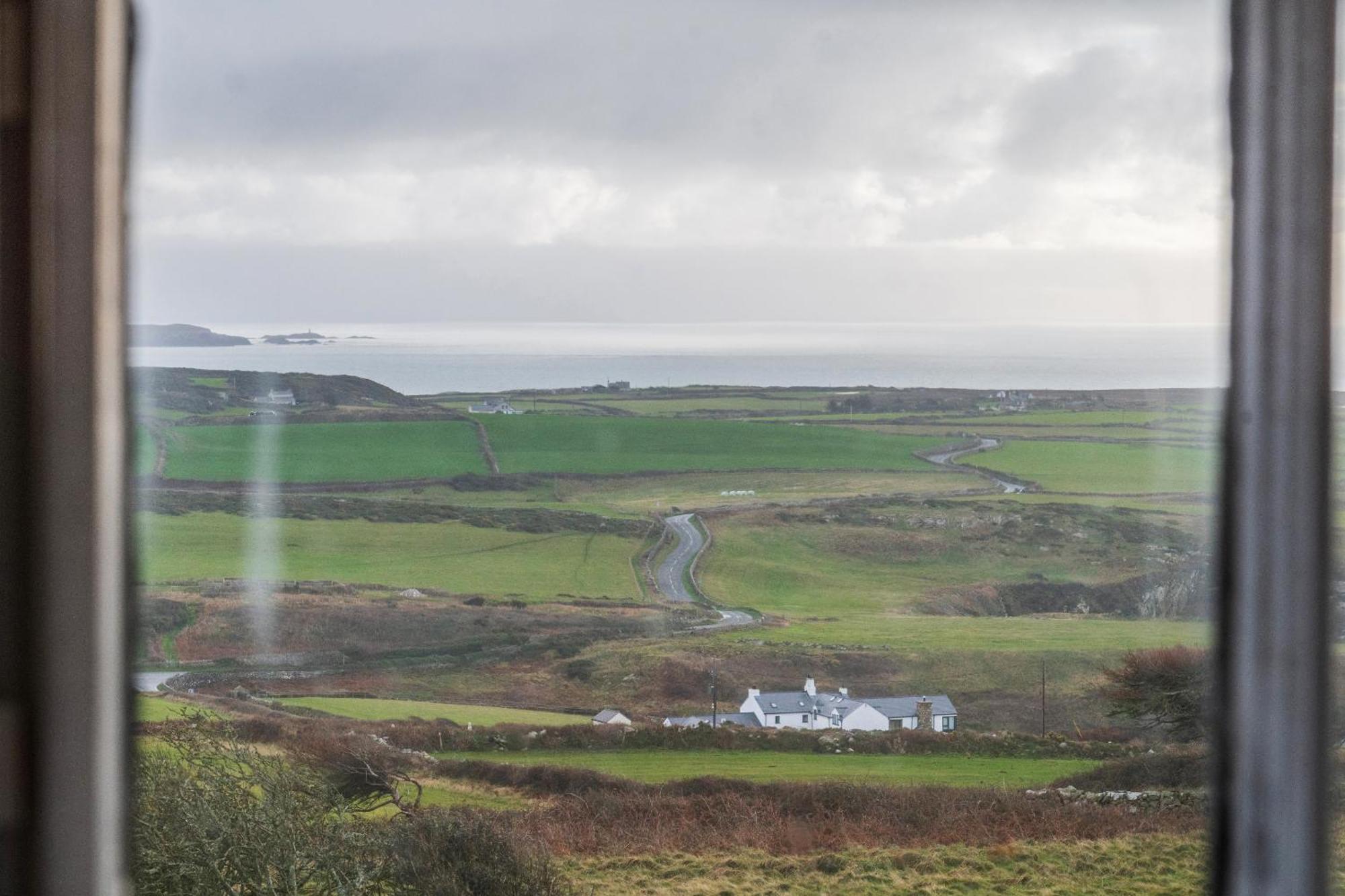 Tan Y Cytiau Villa Holyhead Rum bild